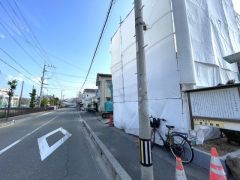 前面道路は北西側約9.8ｍ。西鉄天神大牟田線「白木原」駅徒歩1分＾＾