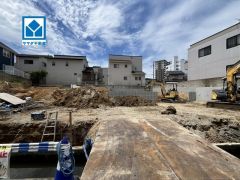 JR伊賀駅まで徒歩10分。コンビニまで徒歩7分。スーパー徒歩9分。ドラッグストア徒歩10分。お買い物が便利＾＾