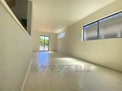 ご家族の憩いの場。一緒にテレビを観たり食事をしたり、同じ時間を共有できる温かい空間となります＾＾