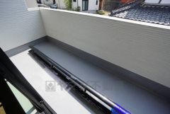 お洗濯物を干すスペースとしても十分な広さがあります。  お天気の良い日はお洗濯物がよく乾きそうな日当たり良好のバルコニーです＾＾