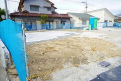 田川バイパスまで車で約5分（350ｍ）遠出のお出かけや通勤に便利。コンビニまで徒歩5分、ドラッグストアまで徒歩12分＾＾