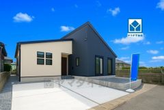 生活導線の良い平屋建。スーパー・コンビニ・ドラッグストアまで徒歩13分圏内＾＾