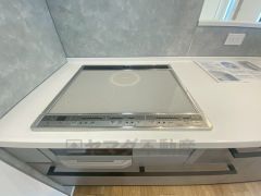 お手入れのしやすいIHクッキングヒーターです。