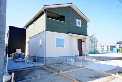 スーパー、コンビニ、ドラッグストアまで徒歩10分圏内＾＾