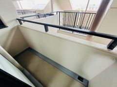 3カ所にバルコニーがあり、陽当たり風通し良好です。