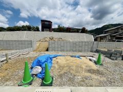 現地（2025年5月）撮影写真。 2025年5月完成予定。 同一ハウスメーカー物件内覧可能です。 お気軽にお問い合わせください＾＾