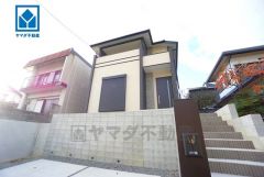 西鉄都府楼前駅まで徒歩11分、都心へのアクセス良好。スーパーやコンビニなども近く周辺環境充実の立地＾＾
