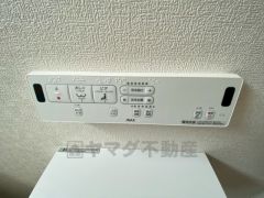 いつも綺麗に清潔に^^ウォッシュレット付きトイレです。