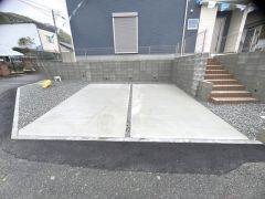 並列駐車2台分を確保。 ご夫婦で1台ずつ所有出来ます＾＾