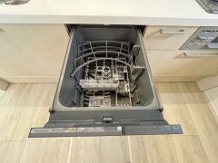 食器洗い乾燥機付なので、家事の短縮になり主婦には大変喜ばれます＾＾