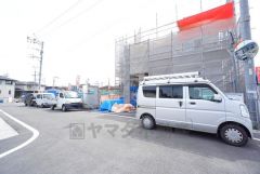 御笠の森小学校まで徒歩約11分（約750ｍ）御陵中学校まで徒歩約12分（約850ｍ）