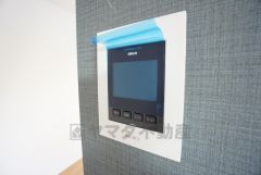 防犯性、セキュリティ対策に安心できるテレビモニター付きインターフォンです。セールスマン対策にもなり安心できます。