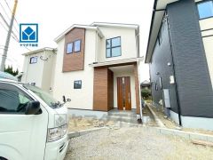 スーパー・コンビニまで徒歩8分圏内＾＾周辺環境充実。西鉄バス「通古賀南」停徒歩7分＾＾