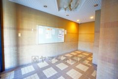 清掃が行き届いているエントランスです＾＾気持ちよく利用できますね＾＾