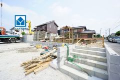 西鉄バス南山手入口徒歩3分。並列駐車3台＾＾イオン大野城ショッピングセンターまで車で約17分（5.3ｋｍ）