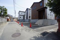 一戸建ての多いエリア。落ち着いた雰囲気で快適な生活を送れます。