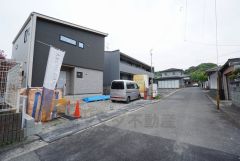 大型車両の通行も少なく静かで快適な生活を送れます＾＾