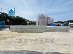 敷地面積約80坪。 平屋住宅＾＾スーパーまで徒歩6分＾＾ コンビニ・ドラストまで徒歩14分圏内＾＾