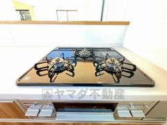 3口コンロなので、効率よくお料理が楽しめます。毎日のお料理も楽しくなりますね＾＾