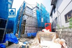 敷地面積約64坪。オール電化。西鉄バス西伊岐須停まで徒歩14分。穂波東IC入口（八木山バイパス）まで車で約9分。遠出のお出かけに便利＾＾