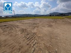 田川西中学校まで徒歩約14分（約1.1ｋｍ）。最新の設備で気持ちの良い新生活を送りませんか。