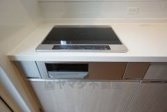お手入れのしやすいIHクッキングヒーターです。