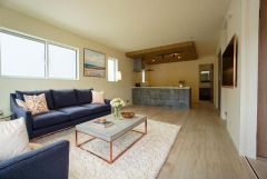 写真の家具・インテリアはイメージCG画像です。家族が集まる開放的なリビング。思い思いの時間を過ごしたり、家族みんなで食事をしたり、素敵な団らんの場になりますね。