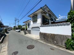 徒歩約10分圏内2沿線利用可。敷地面積約33坪。建築条件なし。スーパー、コンビニ等近隣施設充実＾＾