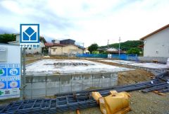 JR宇美駅徒歩11分、都心へのアクセス良好。スーパーやコンビニなども近く周辺環境充実。