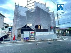 西鉄・JRの2沿線利用可能。スーパー・コンビニ・ドラックストアまで徒歩10分圏内。