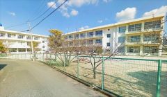 勢門小学校