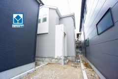 西鉄二日市駅・JR都府楼南駅まで徒歩10分。スーパー・コンビニまで徒歩5分。