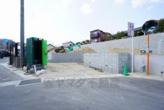 現地（2025年3月）撮影写真。 2025年5月完成予定。 同一ハウスメーカー物件内覧可能です。 お気軽にお問い合わせください＾＾