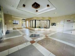 清掃のいきとどいたロビー。