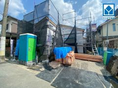 太宰府天満宮まで車で約15分＾＾（3.3ｋｍ）西鉄五条駅まで徒歩約22分（1.6ｋｍ）