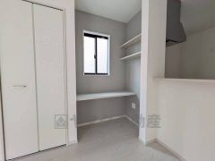 対面キッチン横にあるスタディーコーナー。キッチンからお子様のお勉強にも目が届きます。