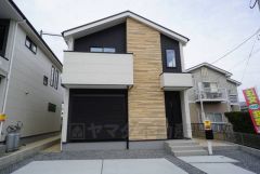 西鉄バス「片峰」停まで徒歩4分。