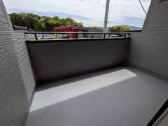 お天気の良い日はお洗濯物がよく乾きそうな日当たり良好のバルコニー バルコニーから広がる開放的な眺望。視界が抜けており、心地よい景色が楽しめます＾＾