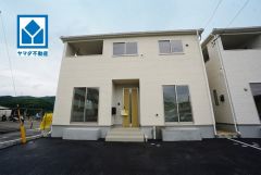 西鉄バス「原田」停徒歩7分。通勤やお出かけに便利＾＾