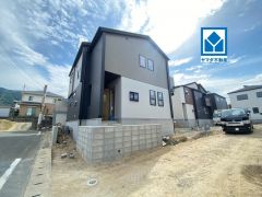 西鉄天神大牟田線「白木原」駅自転車で約13分（2ｋｍ）西鉄バス「きじがお公園」停徒歩2分＾＾