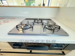 3口コンロなので、効率よくお料理が楽しめます。毎日のお料理も楽しくなりますね＾＾