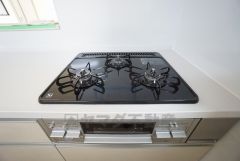 3口コンロなので、効率よくお料理が楽しめます。毎日のお料理も楽しくなりますね＾＾