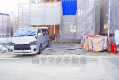 前面道路は、公道北西側約7ｍ。幅広く車の離合もスムーズです＾＾安全性、機能性に優れたオール電化で快適な新生活＾＾