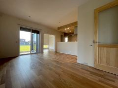 家族が集まる開放的なリビング。約18.2帖の大空間で毎日のお食事が楽しみです＾＾思い思いの時間を過ごしたり、家族みんなで食事をしたり、素敵な団らんの場になりますね。