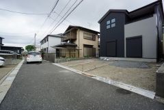 高断熱Low－E複層ガラス、省エネ給湯器、浴室暖房乾燥機、スタディカウンターなど生活を豊かにする設備が満載。