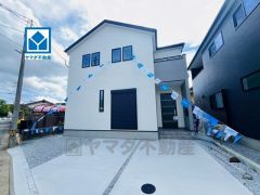 コンビニまで徒歩4分。イオンモール福岡まで徒歩7分。 志免中央小学校：徒歩約5分 志免中学校：徒歩約9分 お子様の通学が安心の距離です＾＾