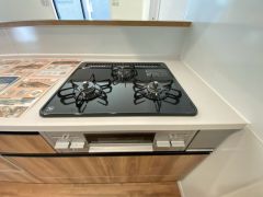 3口コンロなので、効率よくお料理が楽しめます。毎日のお料理も楽しくなりますね＾＾