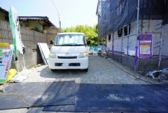現地（2025年5月）撮影写真。 2025年7月完成予定。 同一ハウスメーカー物件内覧可能です。 お気軽にお問い合わせください＾＾