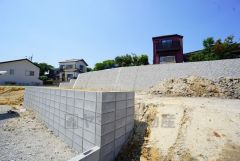 現地（2025年5月）撮影写真。 2025年5月完成予定。 同一ハウスメーカー物件内覧可能です。 お気軽にお問い合わせください＾＾