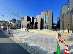 こちらの前面道路は西側6.2ｍ。お車の離合や、駐車もスムーズです＾＾オール電化。西鉄バス西伊岐須停まで徒歩14分＾＾